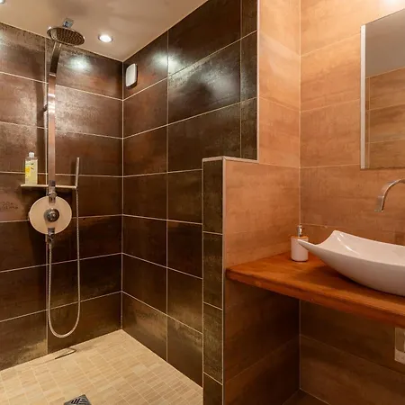 Holiday home La Du Chene - Avec Piscine Privee Nimes