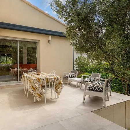 Holiday home La Du Chene - Avec Piscine Privee Nimes